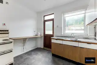 11 Woodvale ParkImage 9
