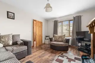7 Brae CourtImage 7