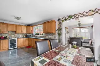 20 Brookfield CrescentImage 12