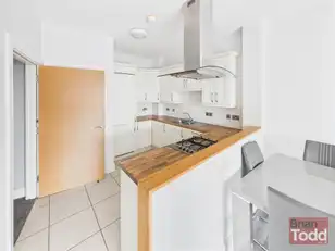 35 Laharna BuildingImage 4