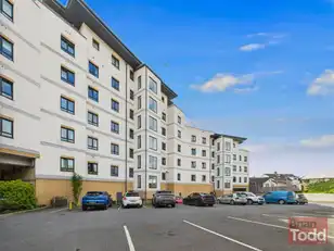 35 Laharna BuildingImage 8