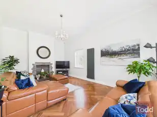 16 Windsor HeightsImage 2