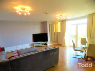 Apt 6, GlencairnImage 6