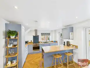 1 Arran GardensImage 5