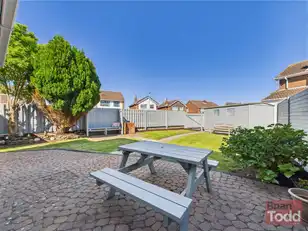 1 Arran GardensImage 17