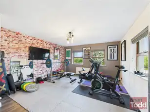 105 Belfast RoadImage 12
