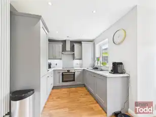 63 Blackthorn RiseImage 5