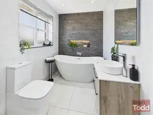 56 Porter CrescentImage 11
