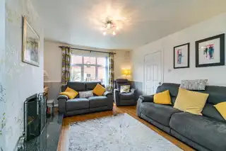 8 Thornhill MewsImage 5