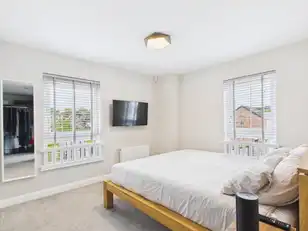 16 Castlehill WoodImage 10