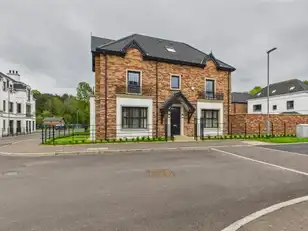 16 Castlehill WoodImage 21
