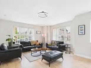 16 Castlehill WoodImage 6