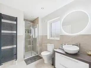 16 Castlehill WoodImage 15