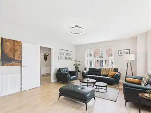 16 Castlehill WoodImage 7