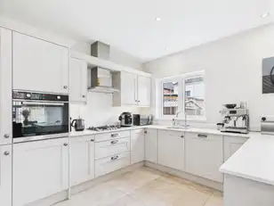 16 Castlehill WoodImage 2