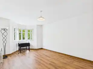Apartment 19 Sandown Court 82 Sandown RoadImage 3