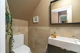 71B Shandon ParkImage 6