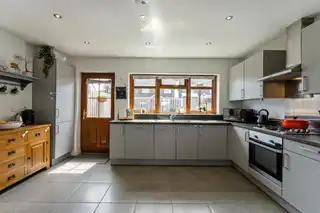 17A Wandsworth ParadeImage 8