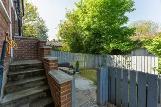 29 Knockmount GardensImage 16