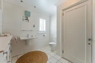 4 Mill LaneImage 34