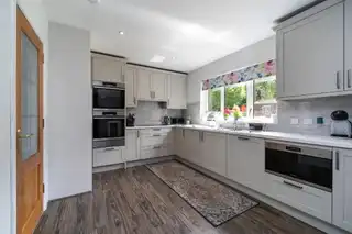33 Grey Castle ManorImage 8