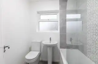 82 Gainsborough DriveImage 11