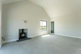 8 Loughry ViewImage 13