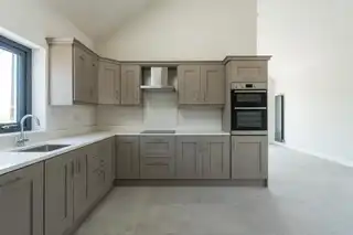 8 Loughry ViewImage 9