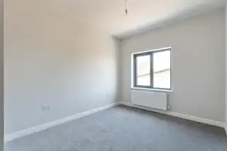 8 Loughry ViewImage 23
