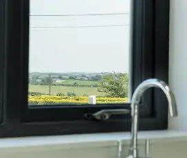 8 Loughry ViewImage 10