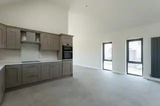 8 Loughry ViewImage 11