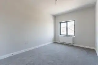 8 Loughry ViewImage 22