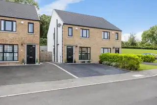 Image 1 for 25 Scrabo Heights