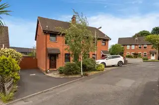 Image 1 for 15 High Street Grove