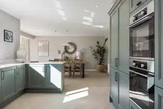 37 AshgroveImage 19