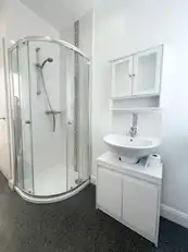 Apt 2 27 Eglinton StreetImage 12