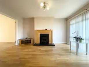20 Hopefield CrescentImage 4