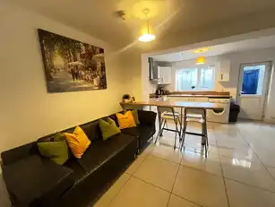 137 BroadwayImage 2