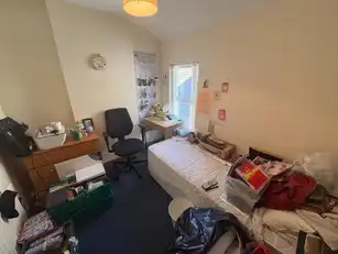 98 Ravenhill AvenueImage 8