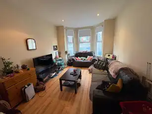 98 Ravenhill AvenueImage 3