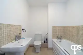 Apartment 13 The Hull BuildingImage 11