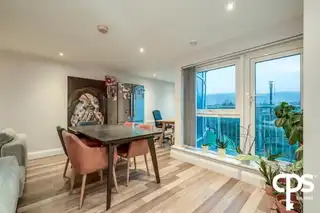 Apartment 31 Woodlands ManorImage 8