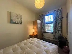 Apt 2 100 University AvenueImage 9