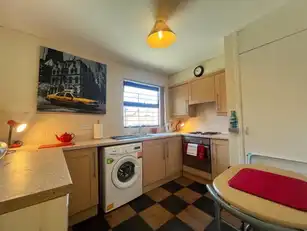 Apt 2 100 University AvenueImage 10