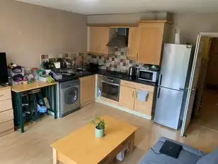 Apartment 5 99 - 101 Eglantine AvenueImage 3