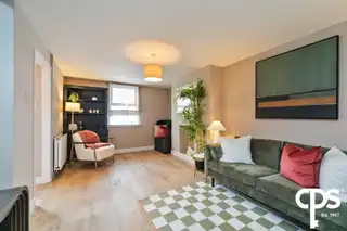43 Adelaide AvenueImage 4