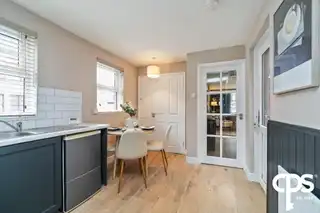 43 Adelaide AvenueImage 10