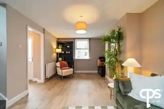 43 Adelaide AvenueImage 6