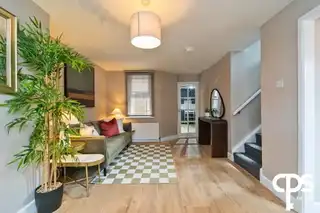 43 Adelaide AvenueImage 5