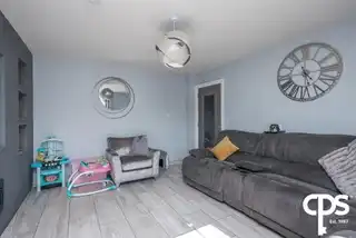 2 Mill Valley GardensImage 6